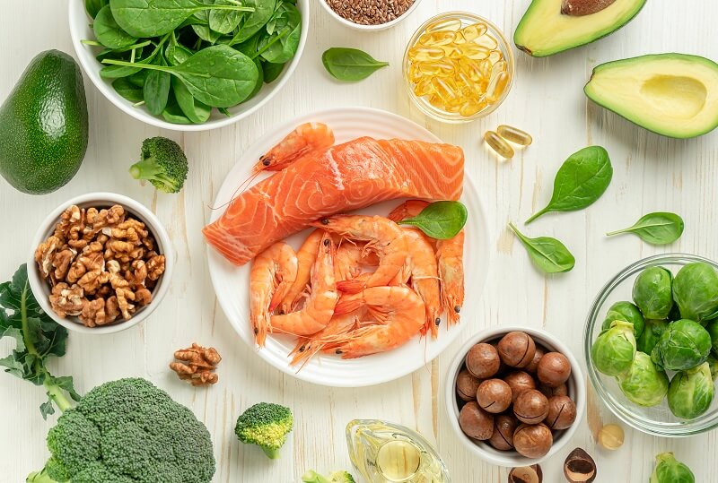 o abacate ajuda a manter a saúde da pele