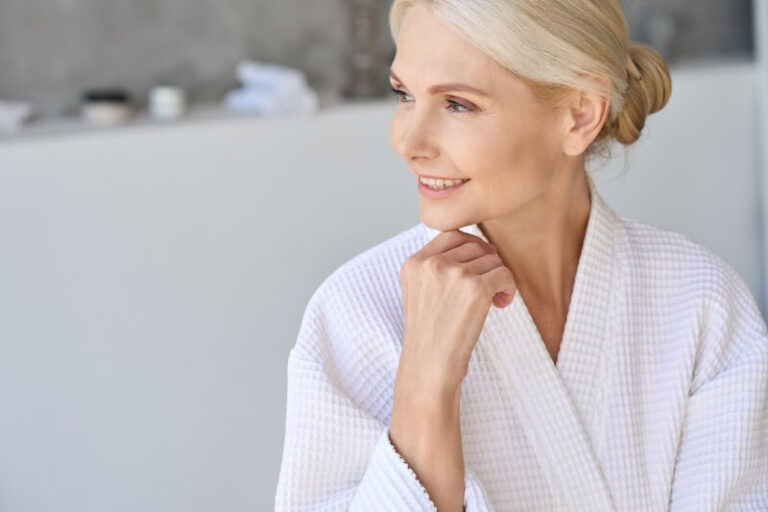 os cuidados com a pele na menopausa