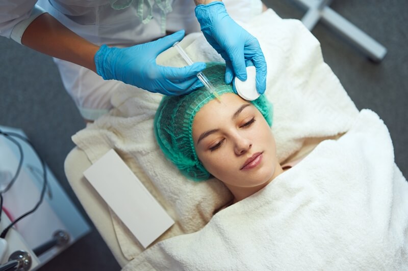 realize o procedimento em um consultório médico